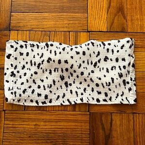 NWT top shop white and black top size: 8
